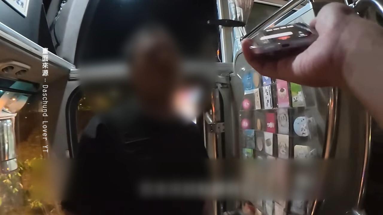 醉漢搭車飆罵被制止竟投訴 客運司機心生恐懼報警拒載