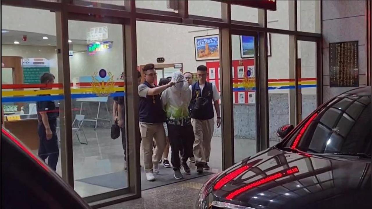 快新聞／瑞芳警雷霆出擊！　九份老街成功逮捕跨國扒手