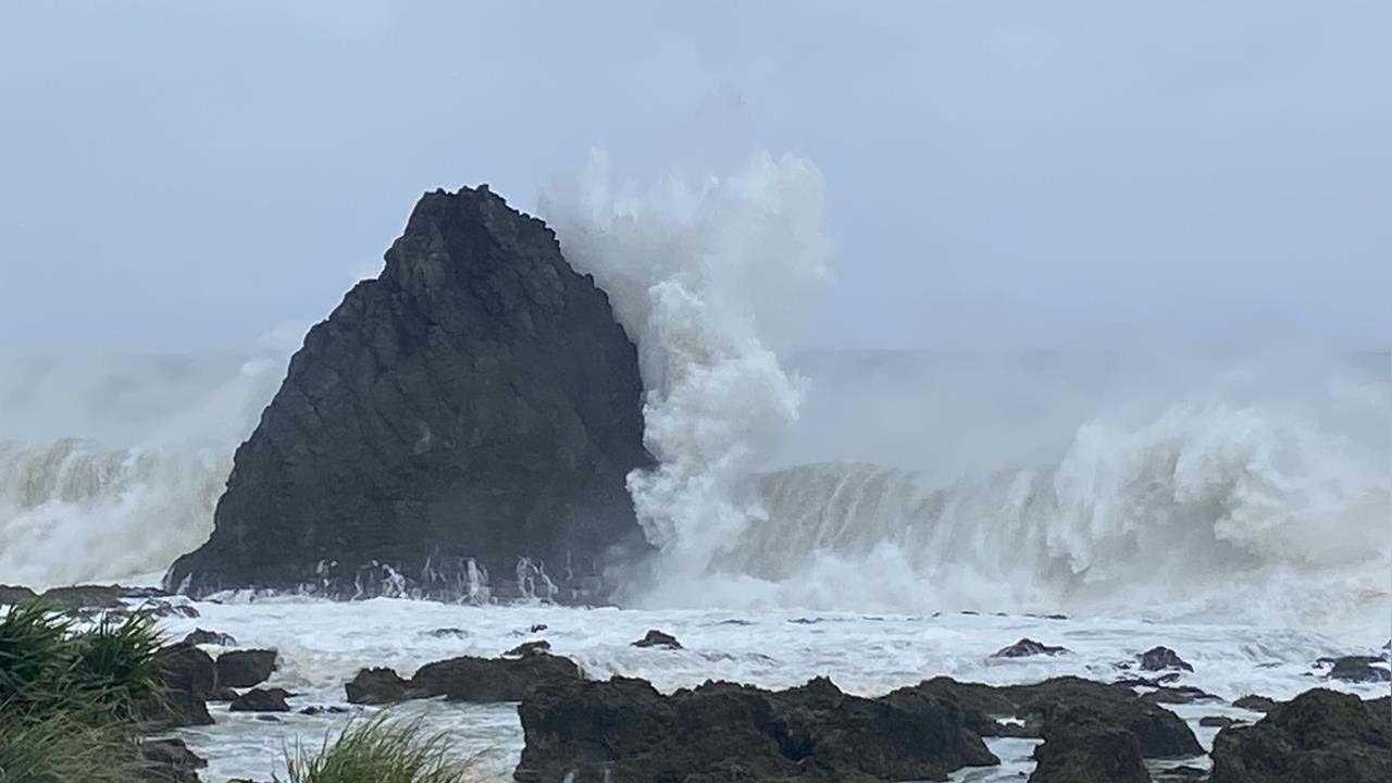 快新聞／強颱樺加沙「紅色警戒」　屏東海水倒灌、太麻里淹水
