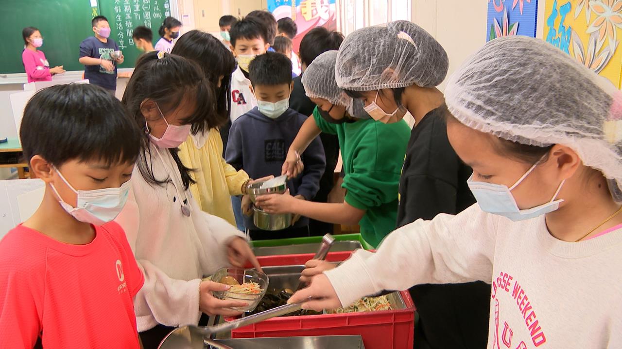跟進免費營養午餐？新北「不排除」　陳亭妃喊話「台南應跟進」