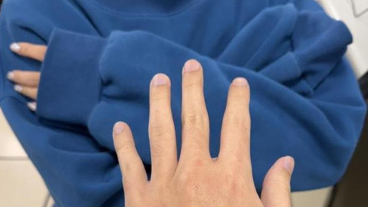 找不到前妻…竟持刀闖閨密家！他「掐脖侵犯」下指令：10分鐘內沒X就要殺妳