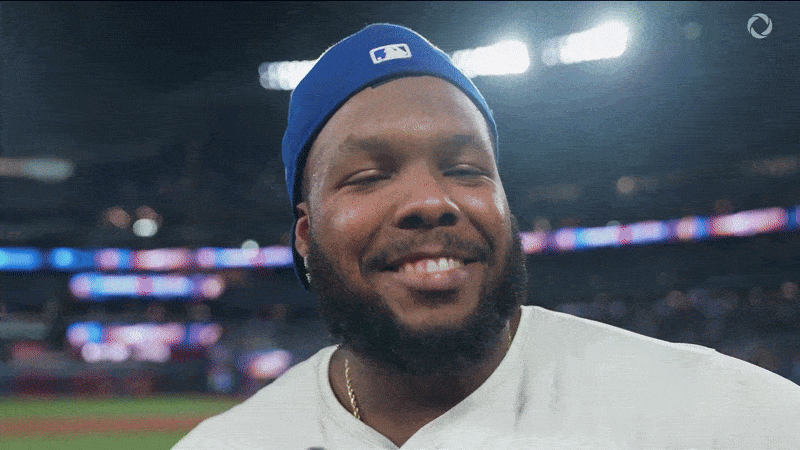 MLB(影)/超帥環繞運鏡!小葛雷諾助藍鳥逼出G7獲全場歡呼「如英雄電影般存在」