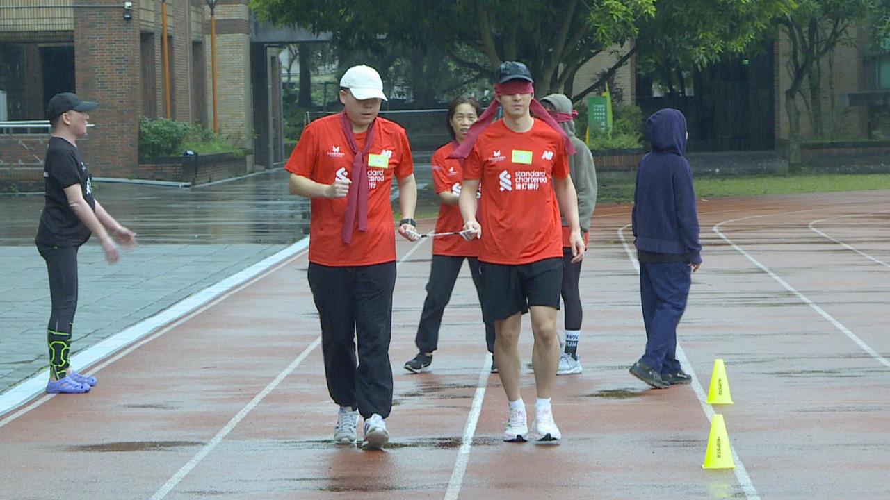 視障陪跑訓練營！　首位完成超馬視障女跑者分享挑戰故事