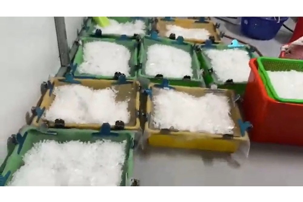 白天載原料深夜製毒　警查獲安毒成品半成品逾百公斤