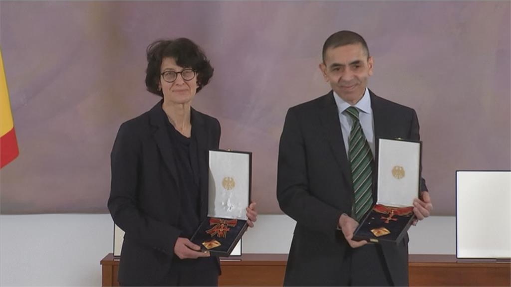 研發BNT疫苗 德國夫婦獲頒榮譽勳章