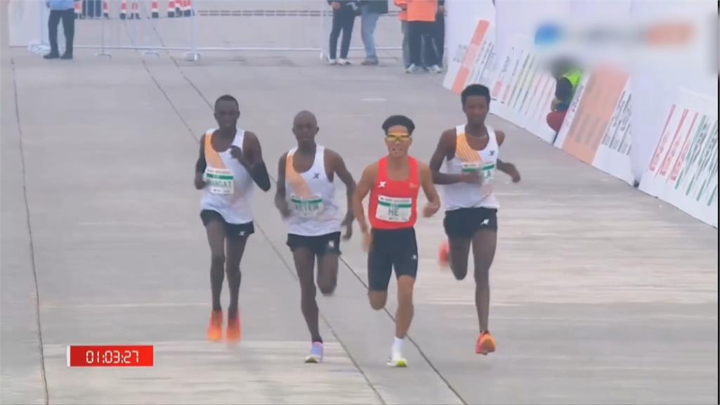 「伴程」馬拉松？　北京半馬賽3非洲跑者護送中國選手奪冠