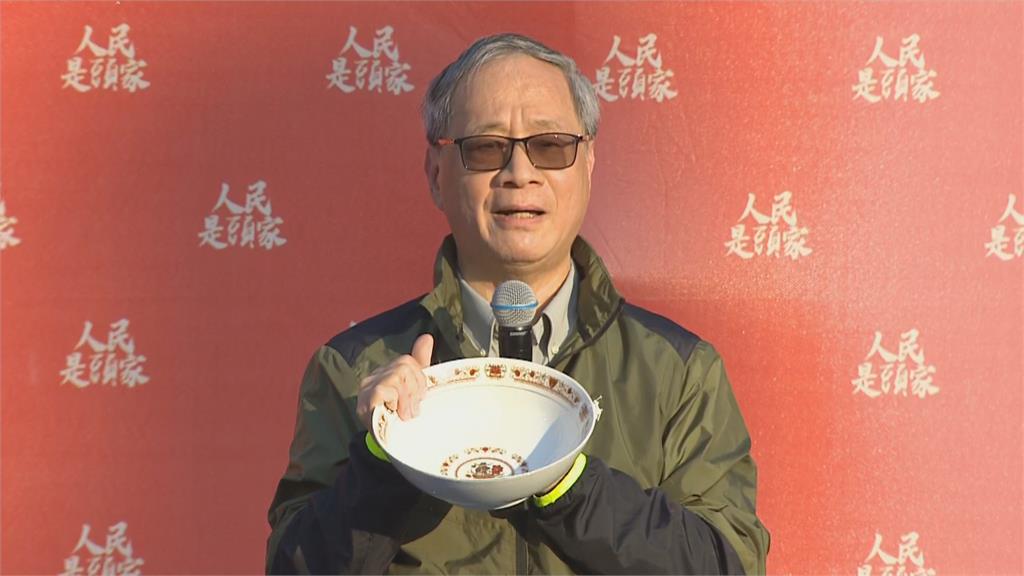 快新聞／控在野黨砍台南文化預算　李遠誓將碗公變身文化聚寶盆：我不是要飯的！