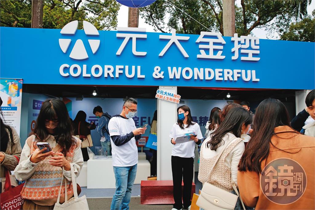 【封面故事】元大金擠進金控市值前5大　翁健：穩健成長提升股東價值