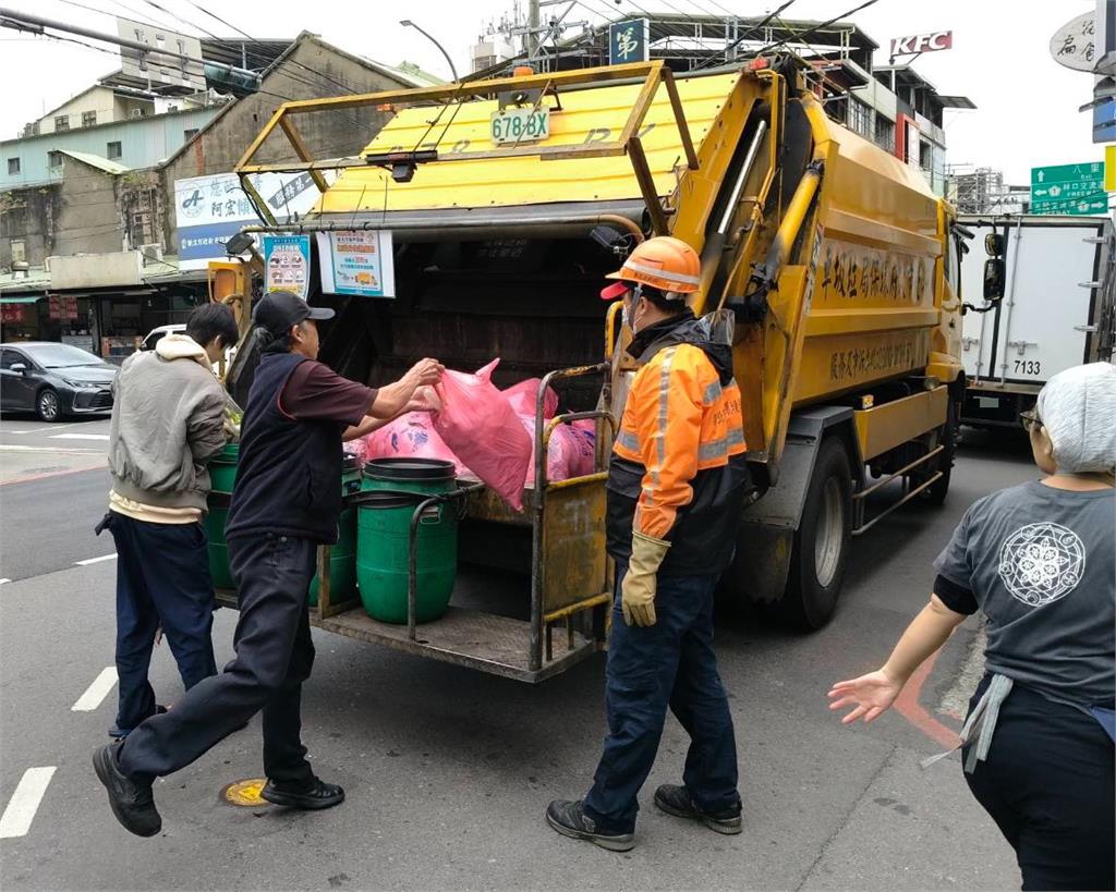 巴威颱風／新北明停收垃圾　全員投入防災搶復原