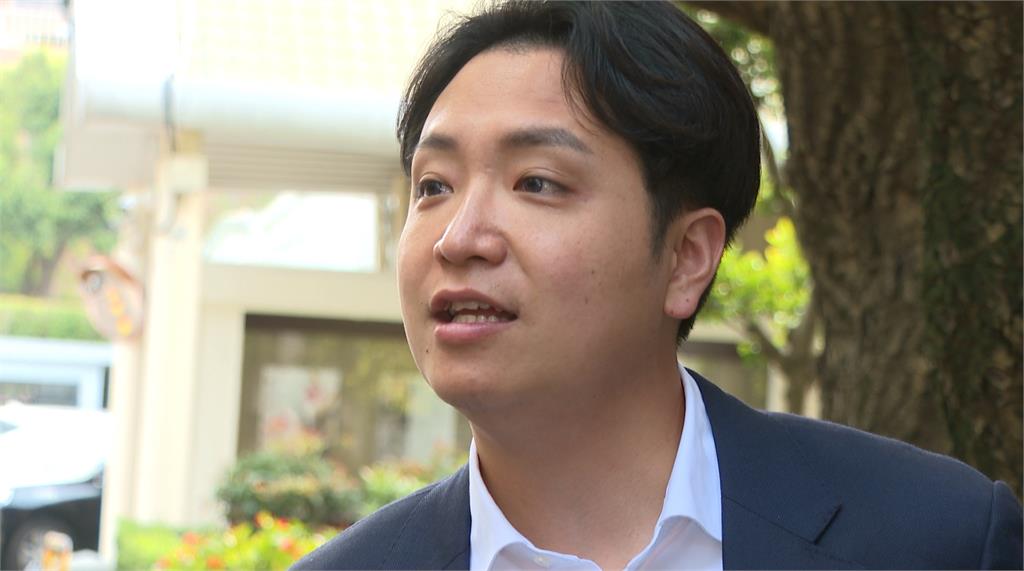 羅廷瑋耍特權風暴！　醫師爆料政客嘴臉噁心至極