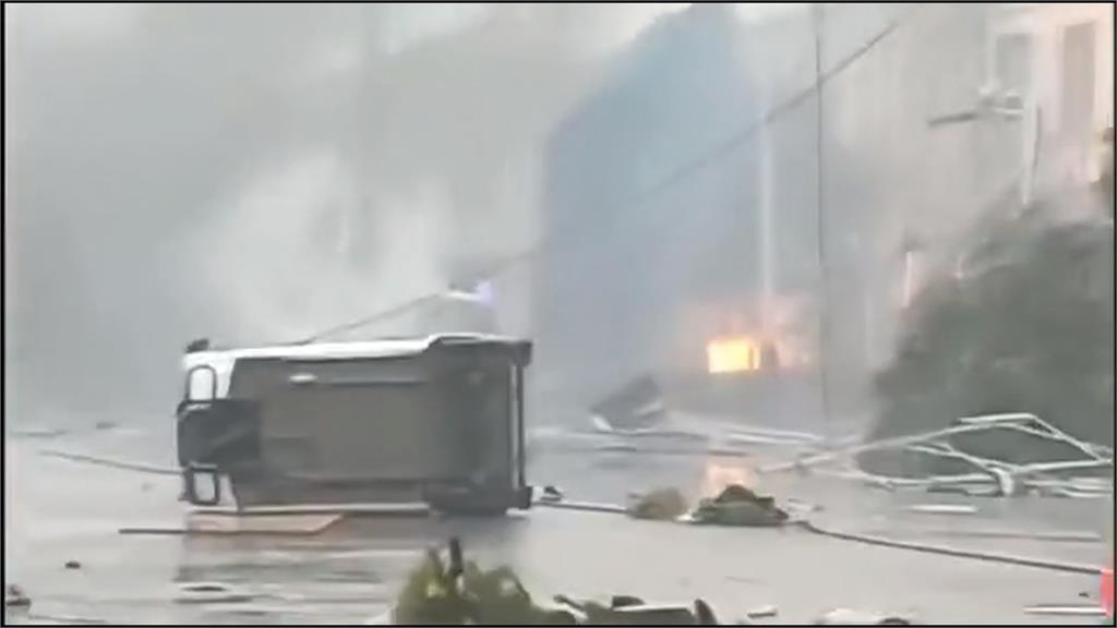 屋頂、汽車滿天飛！龍捲風掃江蘇釀5死、大規模停電
