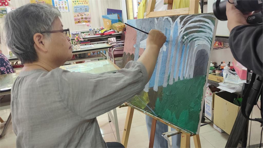 公視紀錄片打破刻板印象　失智不是24小時都在失智  