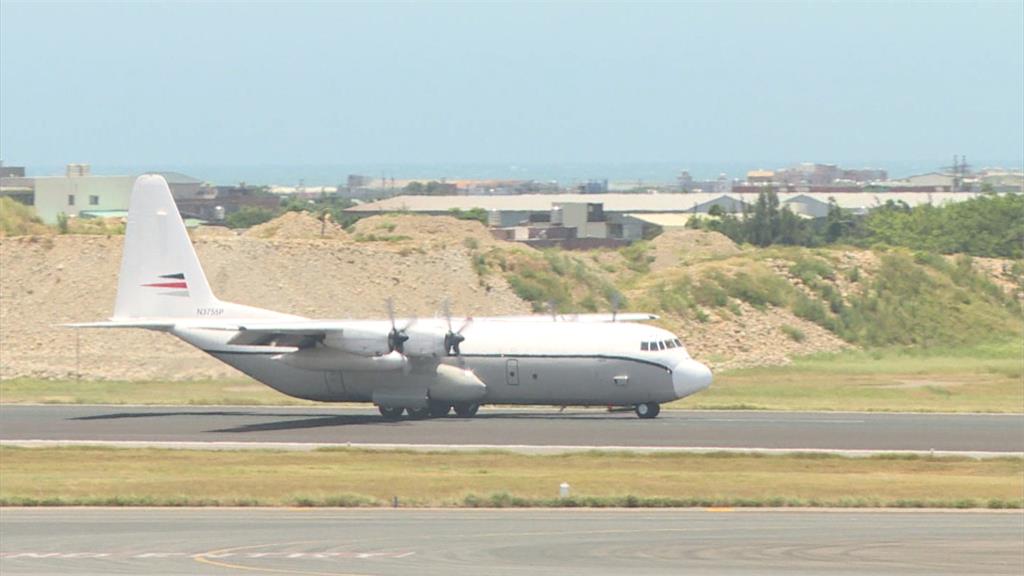 今年第三度！　美軍C-130傳載「外交郵袋」抵台灣