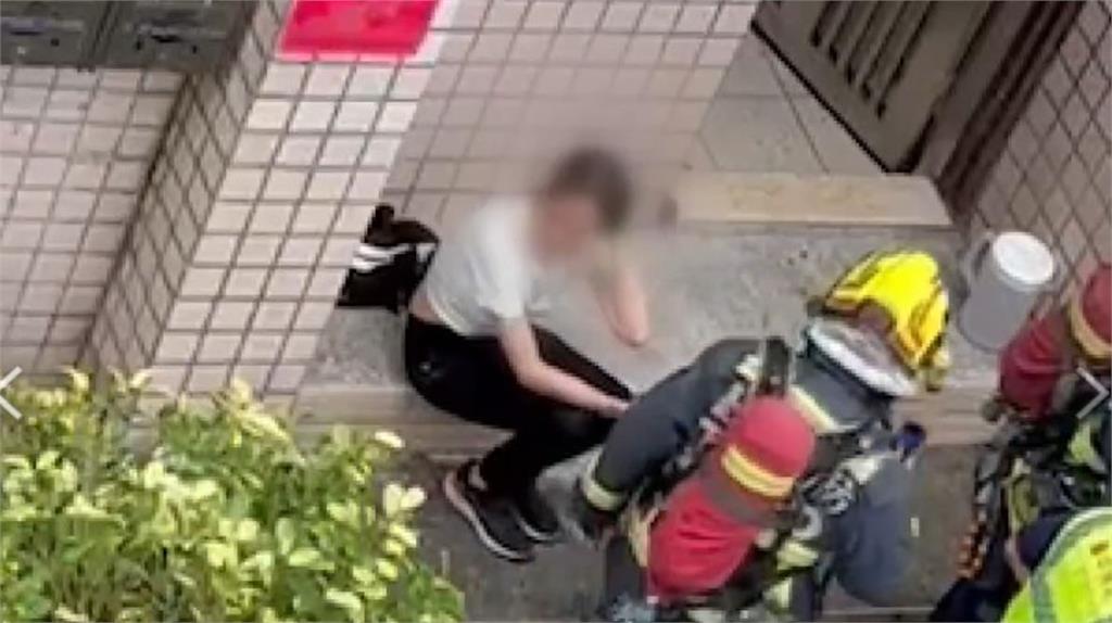淋汽油燃火燒死叼菸劈腿男友 碩士女被重判14年