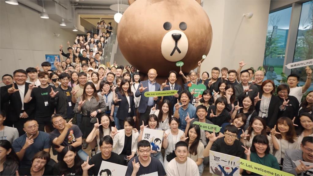 賴清德收AI頭貼問「像日星還韓星」 和年輕人打成一片