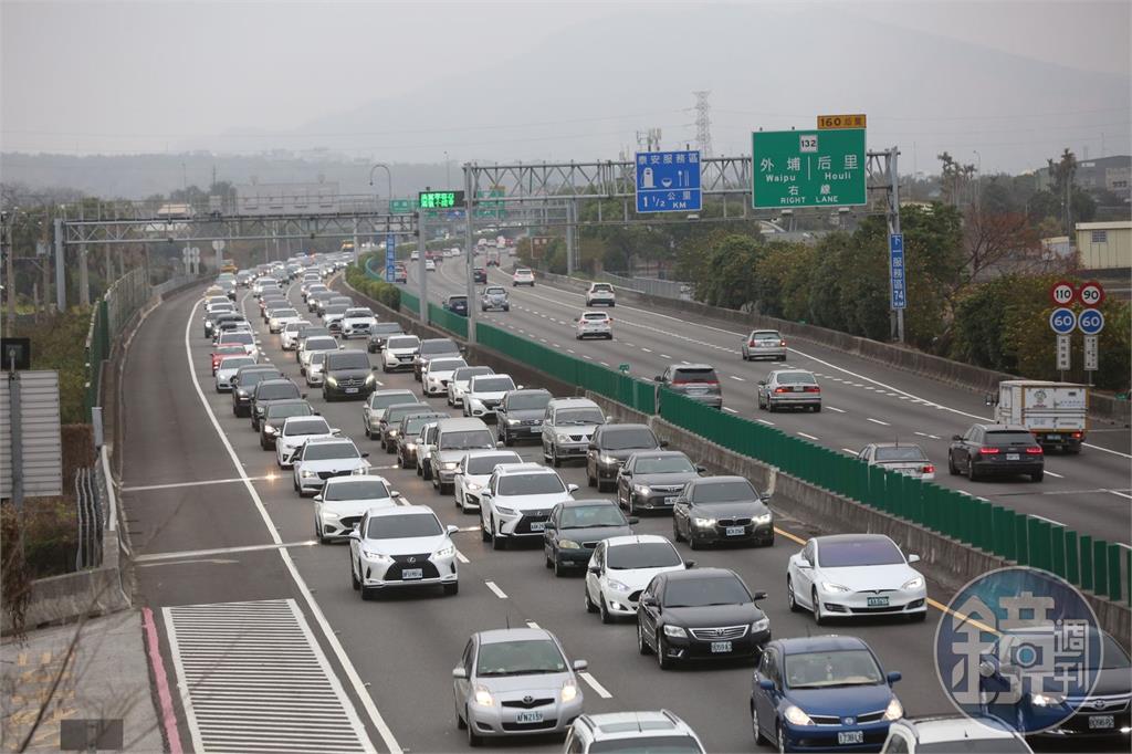 宜蘭交通處預估春節連假雍塞時段 國5連3天「每天恐塞11小時」