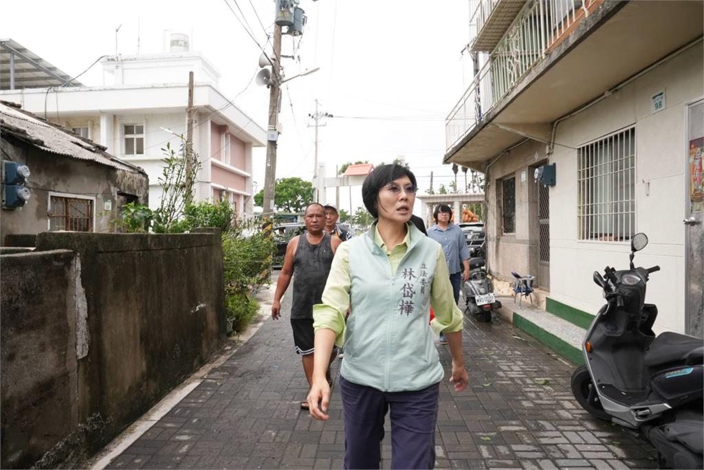 快新聞／高雄拚復原！　林岱樺挺進仁武勘災3呼籲：盼災民早日度過難關