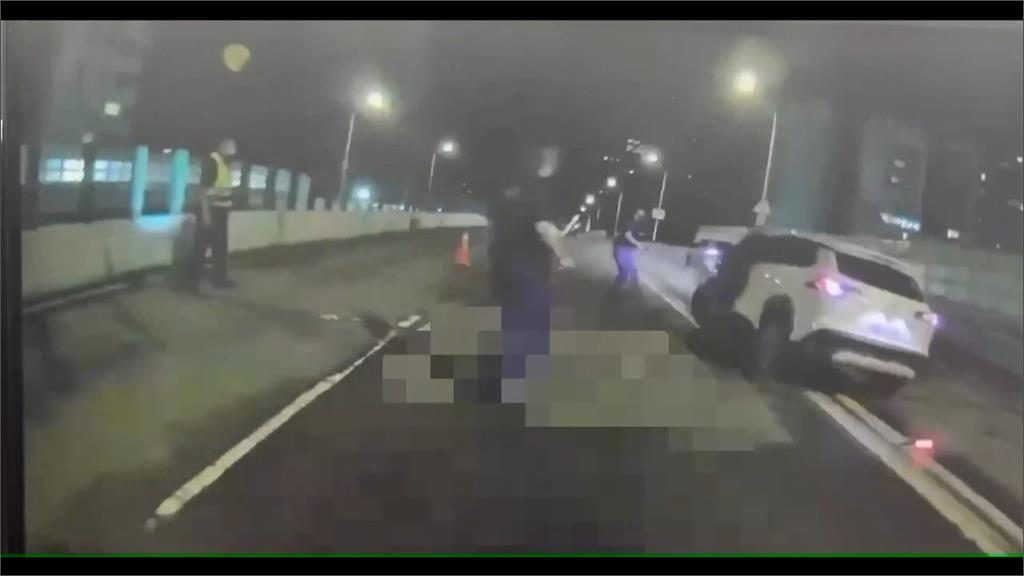 通緝犯拒檢「來回衝撞」警遭拖行　被連開12槍中彈亡