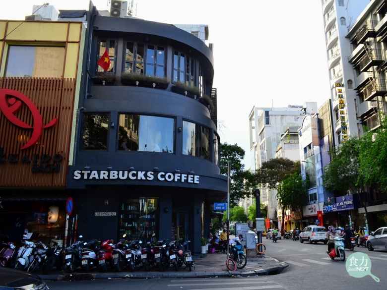 越南咖啡館近2萬間　星巴克卻不到百家！為何國際連鎖品牌遲遲無法打開當地市場？