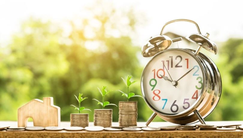 前10月定期定額投資金額　ETF占逾8成