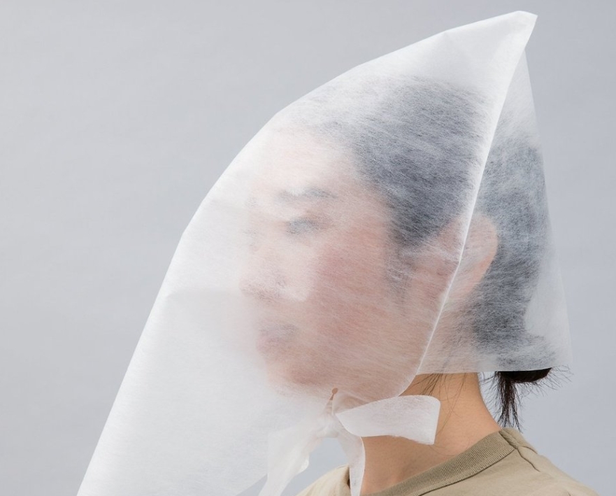 日本服飾店試穿衣服「要戴頭套」　網揭妙用驚喊：活了30歲才知道！