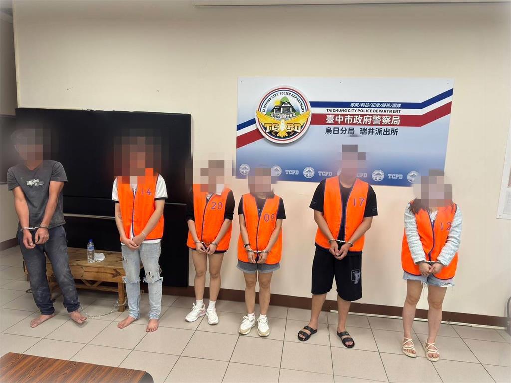 台中夾娃娃機店暗藏應召站　警當場查獲色情交易