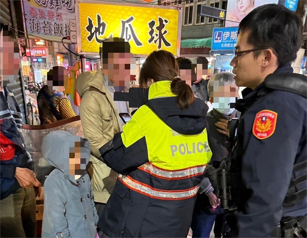 男童尿急找廁所走失　楊梅警靠「這招」火速尋人