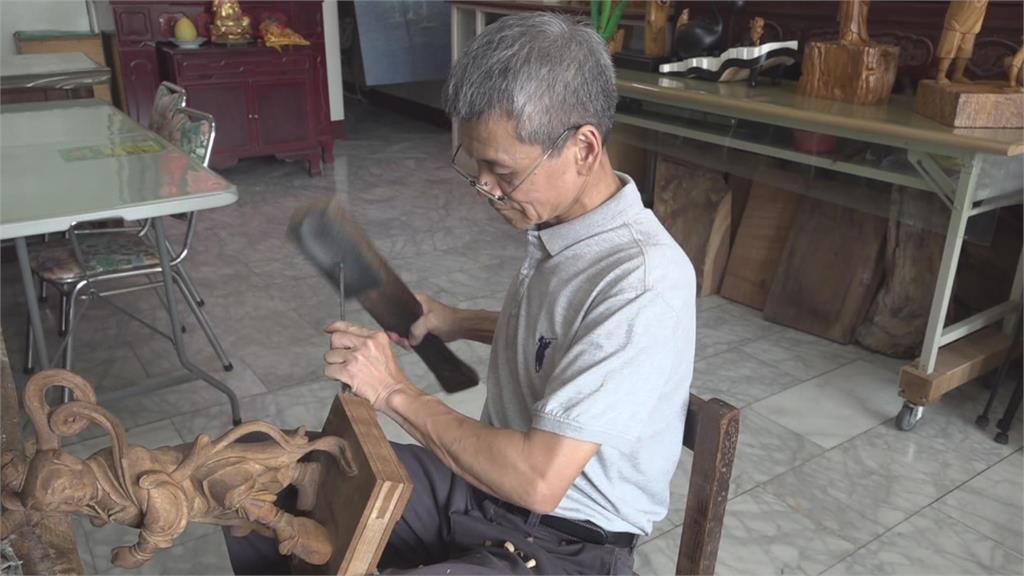 廢木材給予新生命　木雕大師技藝精湛