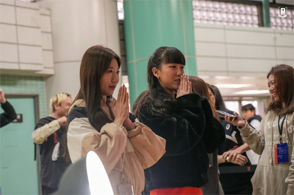 PLG／空姐牙牙、游游拜桃園大廟月老求姻緣　領航猿也盼衝擊東超首冠