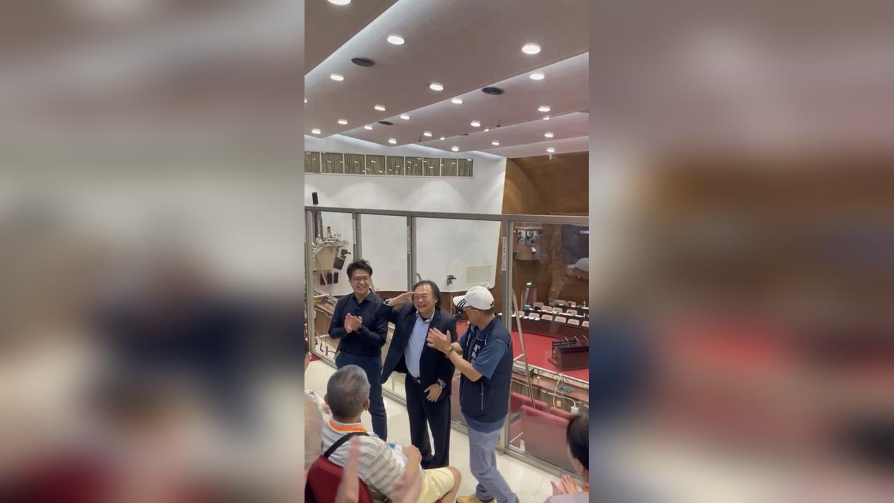 快新聞／不只推薦副手人選！王世堅再出「助選大招」挺沈伯洋　驚喜畫面曝光