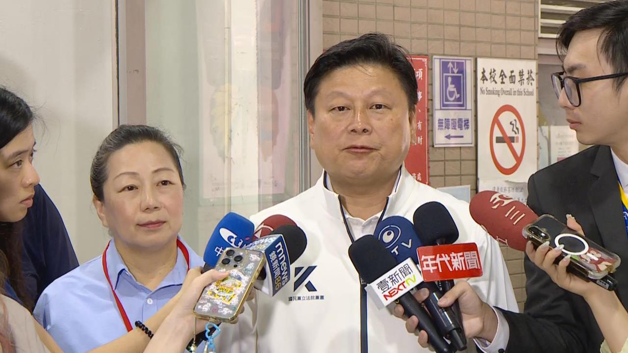 快新聞／傅崐萁慫了？遭韓國瑜嗆「辭總召」要開記者會　7分鐘後突然變卦