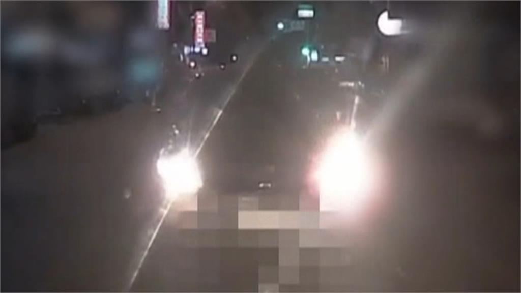 毒駕？無照駕駛連撞1車16機車　失控衝進超商！車內搜出「這毒品」