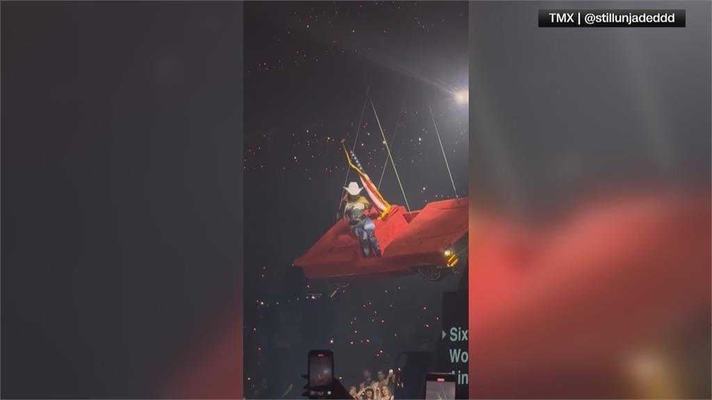 碧昂絲巡演出意外　「卡半空中逾1分鐘」演出一度中斷
