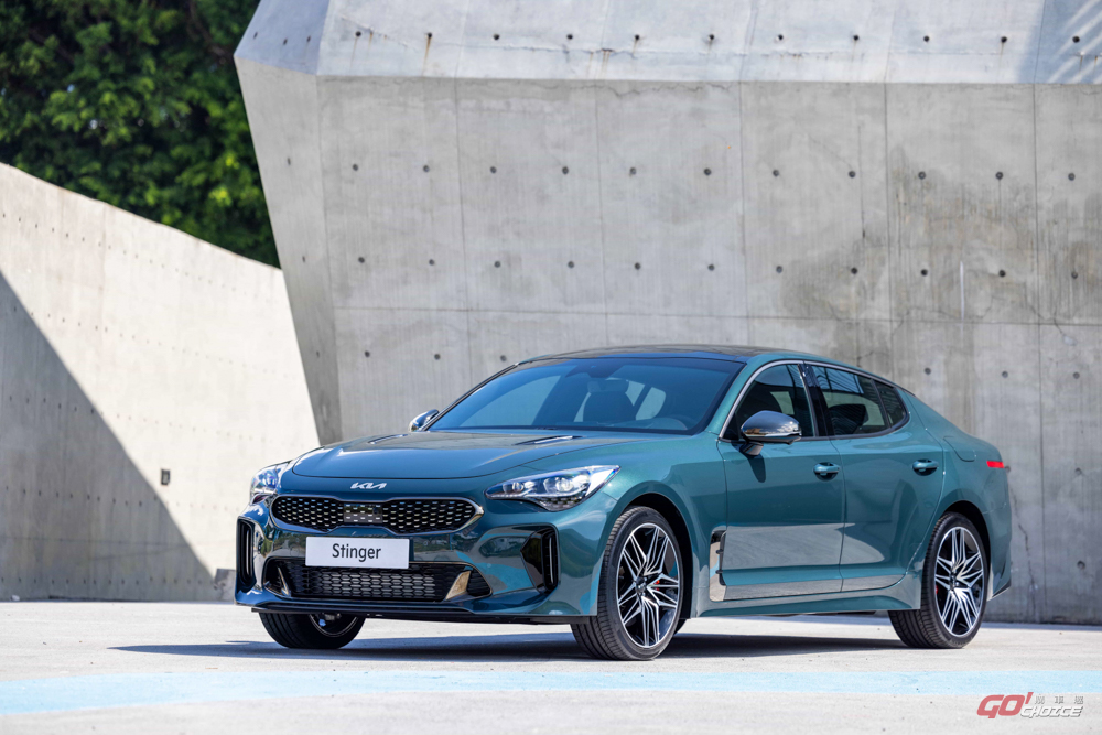 KIA 23年式Stinger正式開始發售　155.9 萬起新增墨碧綠車色