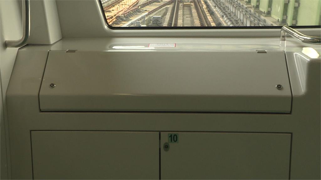 搭捷運若見前方緊急狀況　列車未啟動「這兩招」可停車