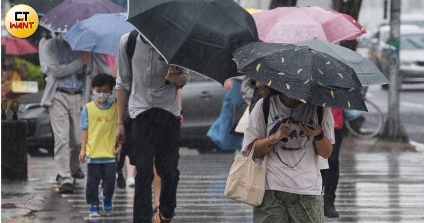 雨彈開轟9縣市！1地防大雷雨　民眾慎防雷擊及強陣風