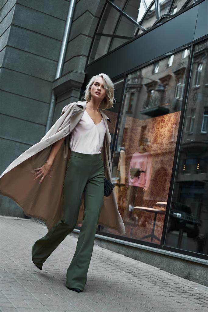 7招彩色寬褲穿搭公式 90年代復古潮流強勢回歸