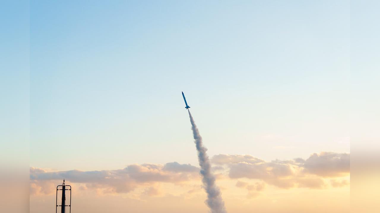 快新聞/一飛衝天!成大團隊科研火箭AfterLight 1 旭海發射場升空