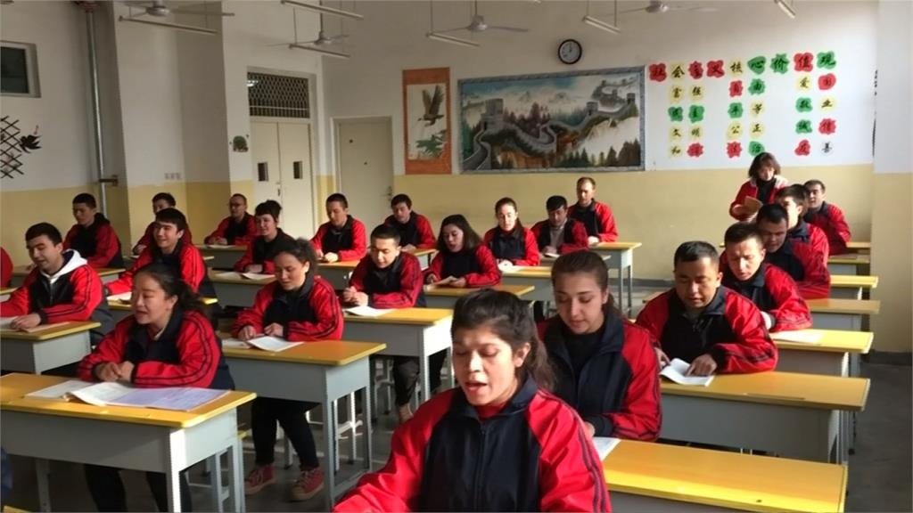 諷刺！中國稱「再教育營」是為反恐努力 經驗可供各國參考