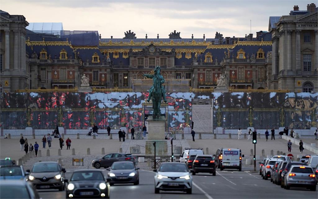 巴黎奧運開幕倒數！　凡爾賽宮比馬術　鐵塔旁比沙灘排球