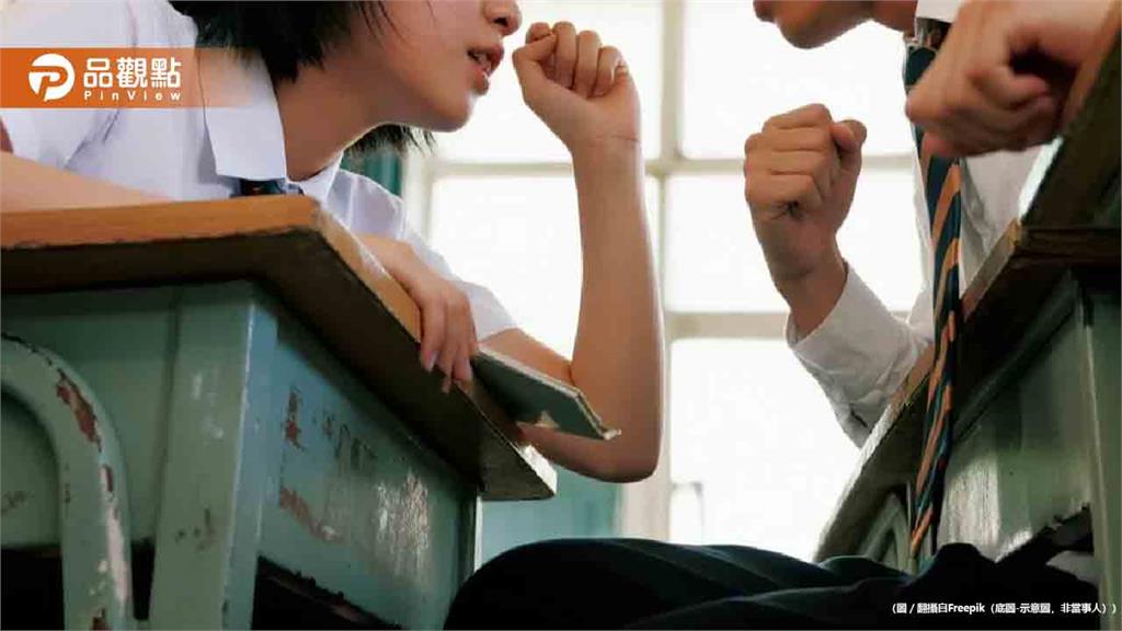 高三學長「被撞一下」大暴走！拖行學妹3層樓、強剪頭髮