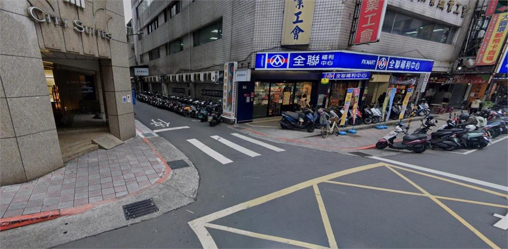 快訊／三峽車禍剛滿月「74歲翁開BMW出事」！狂撞16輛機車、單車