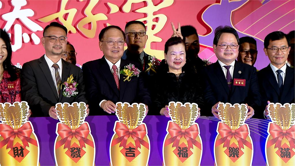 出席中小企業團拜　王美花談續任要務