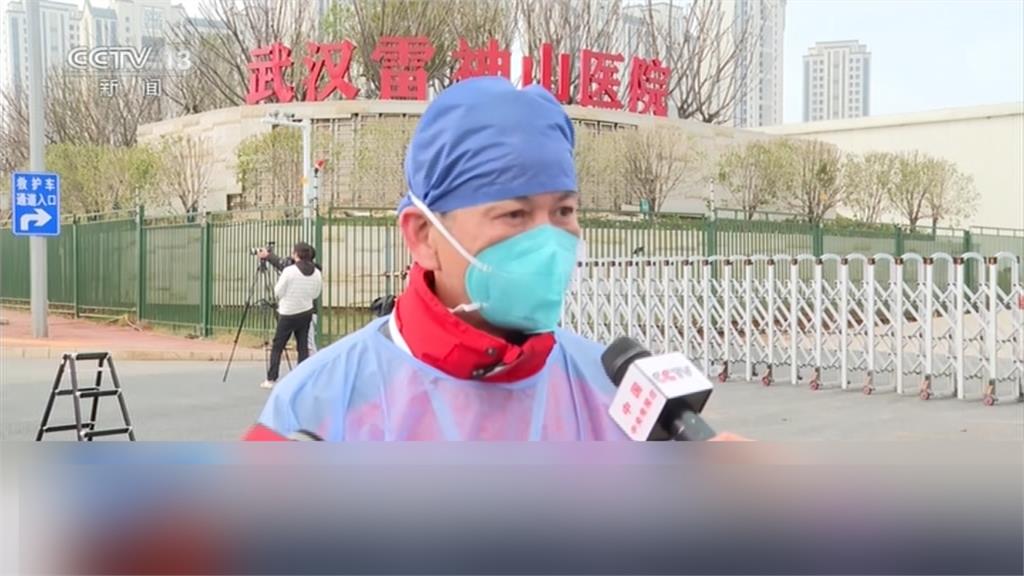 解剖武肺病故者遺體...法醫：肺完全變質、摸起來像肝