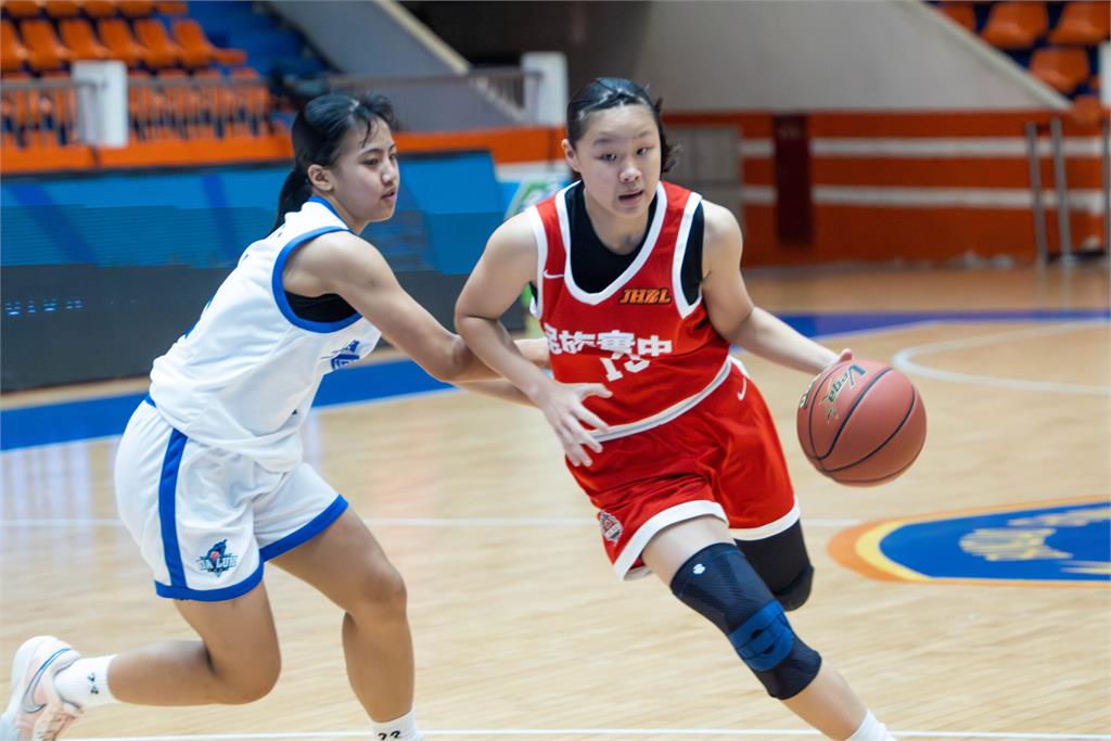 《籃球》三劍客合砍58分火力全開!民族擊退大倫 決賽二連勝入袋