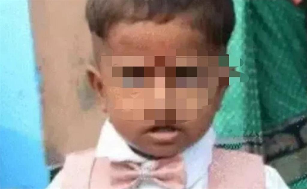 男童在家玩耍「突飛來斧頭」遭砍頸身亡　父稱為了趕猴子！親戚懷疑案情不單純