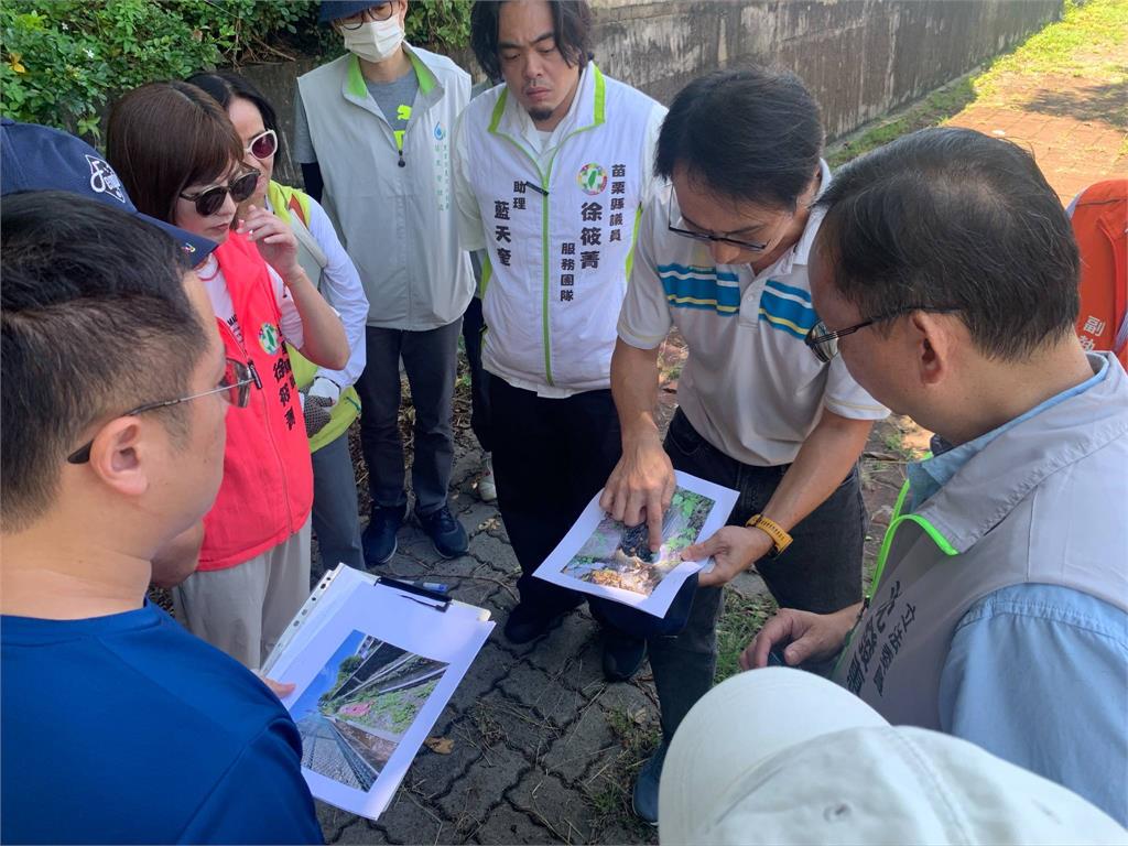 快新聞／下雨就淹！會勘台6線陸橋下機車專用道　沈發惠要求限期改善