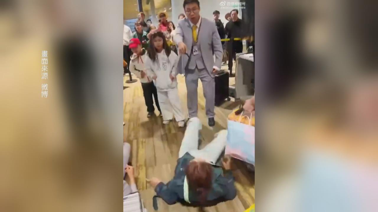 嚇瘋！中國裸湯池內驚現「穢物」　業者拒道歉打撈完後秒重新開放