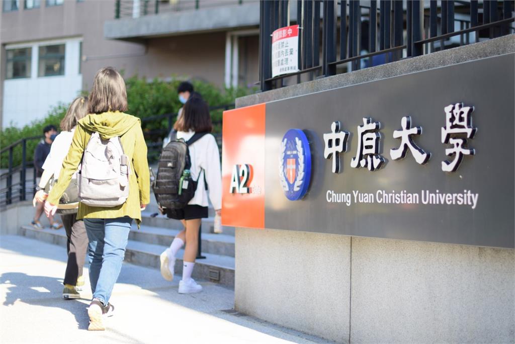 ChatGPT正夯!AI衝擊高等教育 中原大學師生這麼說