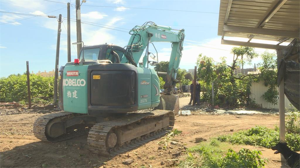 住戶控農路被地主破壞害牛無草可吃、無路可走　雙方一度爆衝突對簿公堂